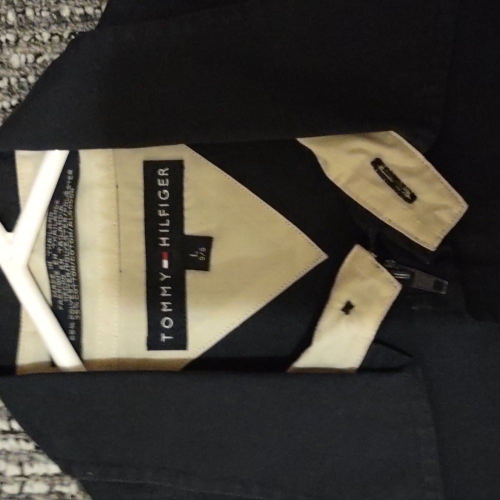 Tommy Hilfiger short sleeve Large
